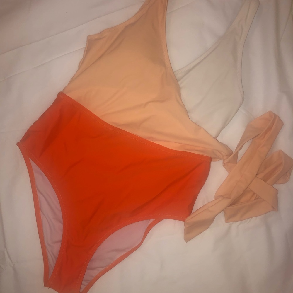 Ladies swimsuit